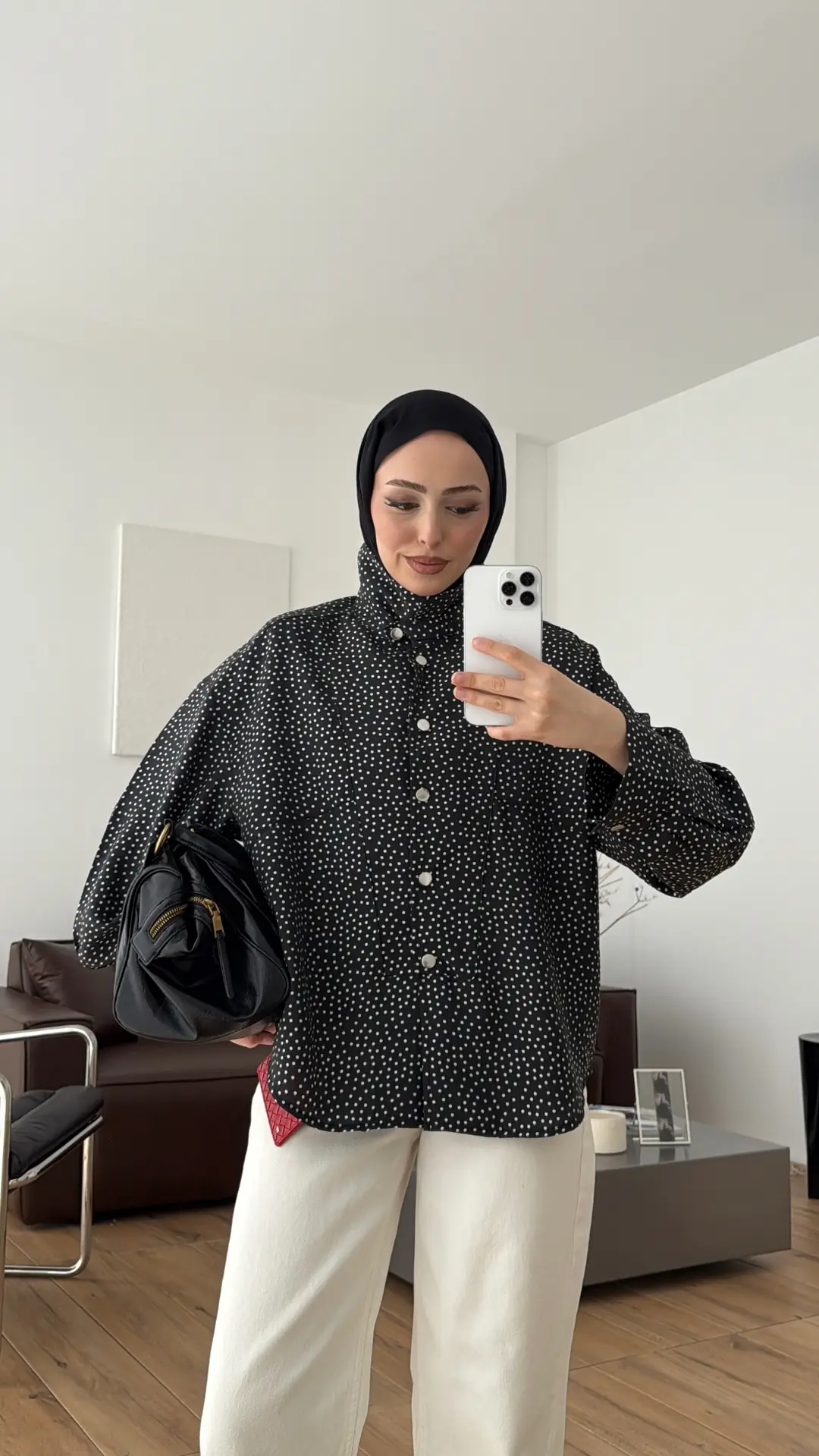 Dik Yaka Çıtçıtlı Puantiyeli Gömlek Siyah