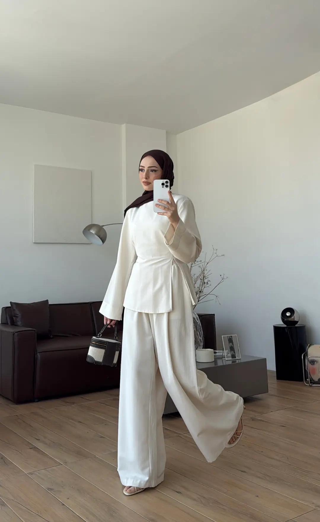 Vera Yırtmaç Detay Keten Takım Ekru