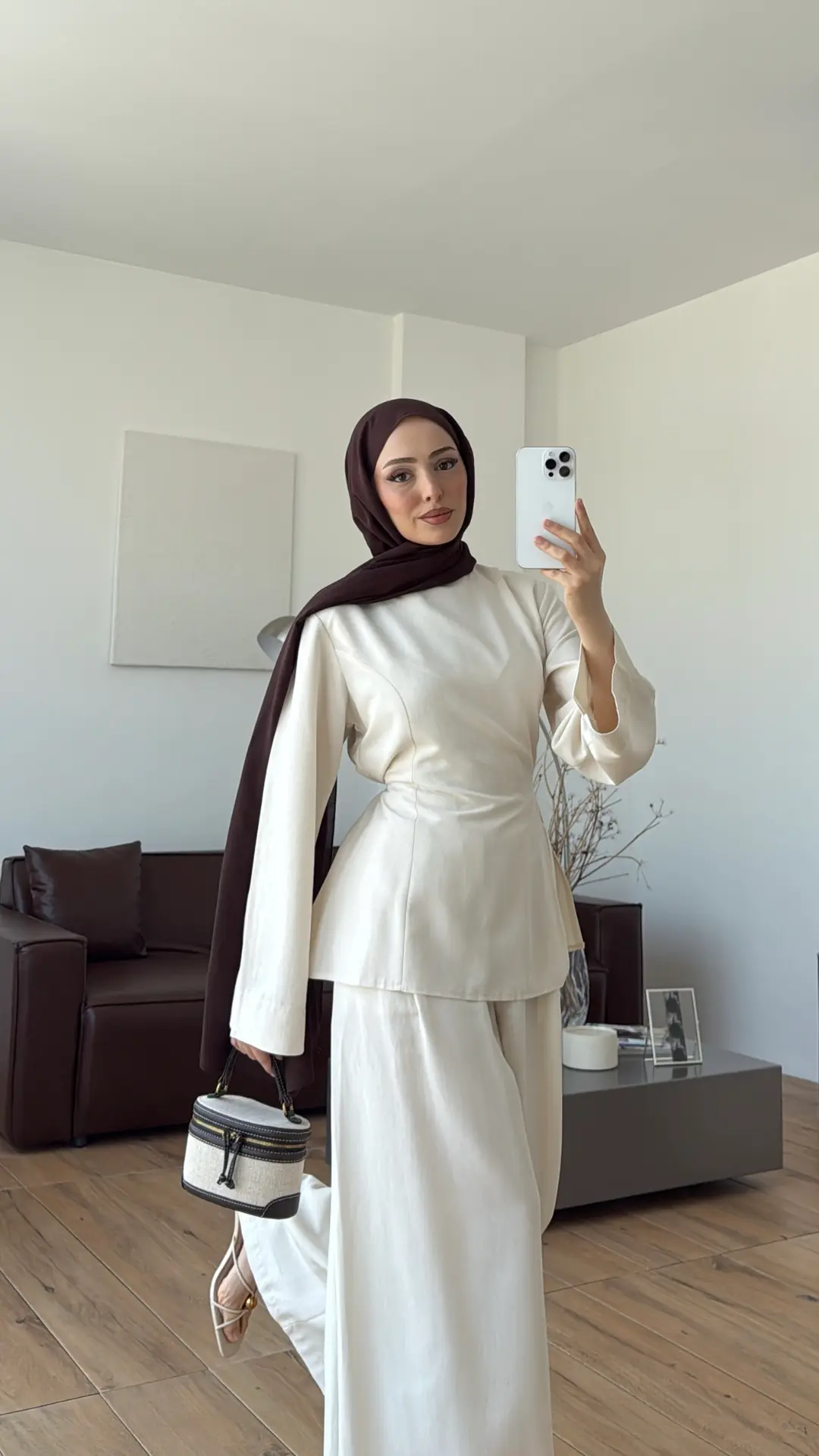 Vera Yırtmaç Detay Keten Takım Ekru