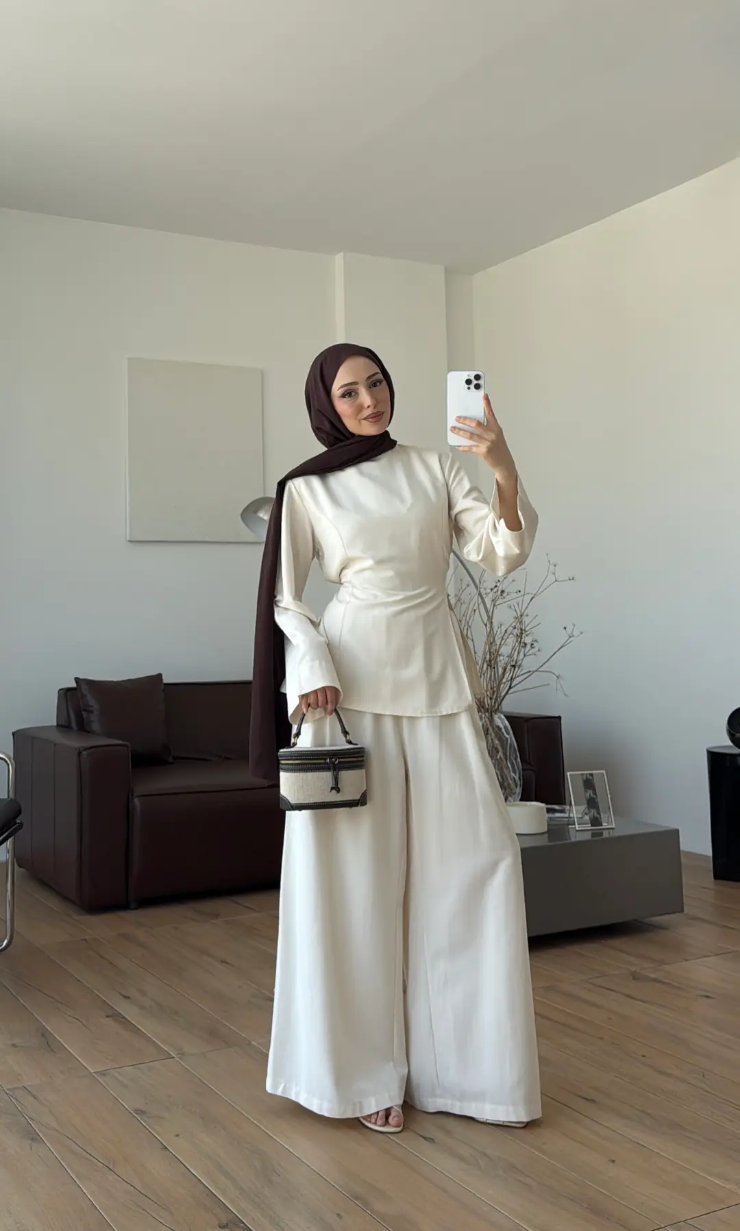 Vera Yırtmaç Detay Keten Takım Ekru