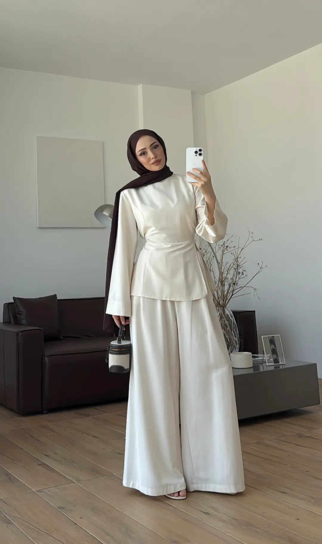 Vera Yırtmaç Detay Keten Takım Ekru