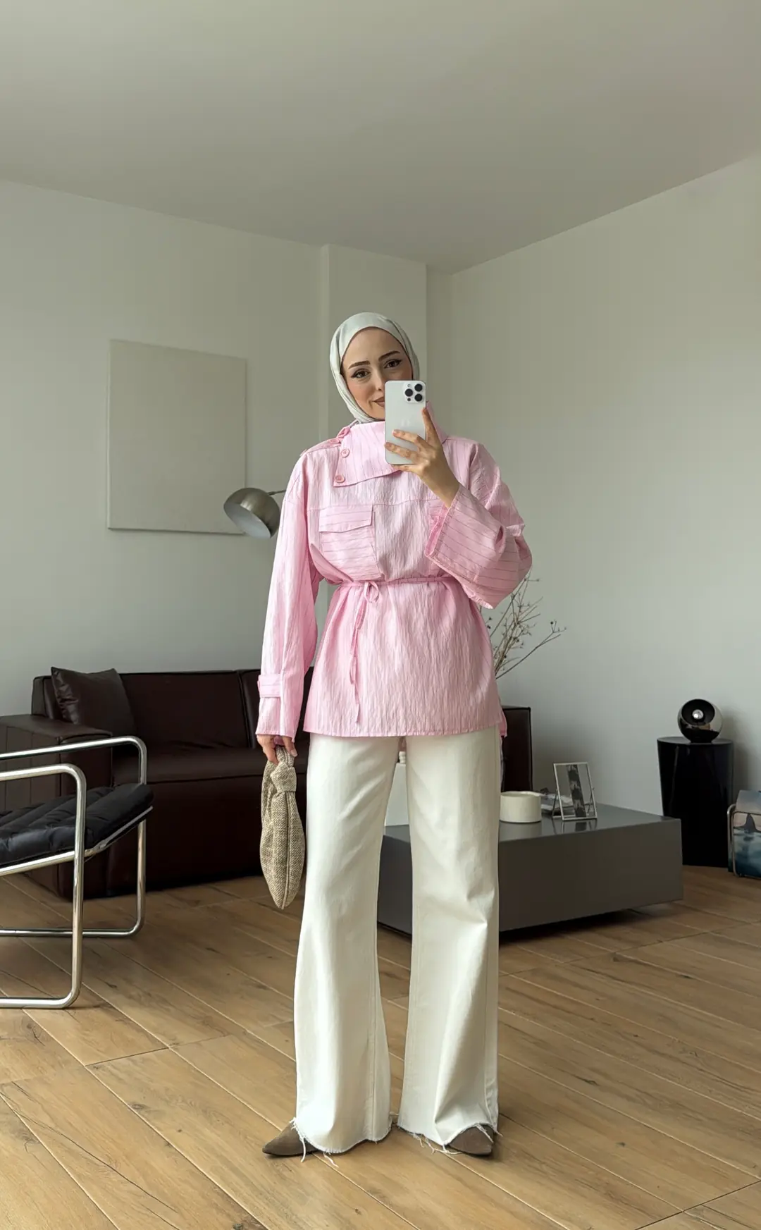 Yakası Düğme Detaylı Çizgili Gömlek Pembe