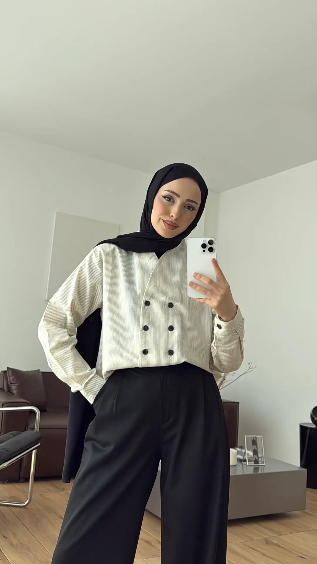 İnce Çizgili Keten Gömlek