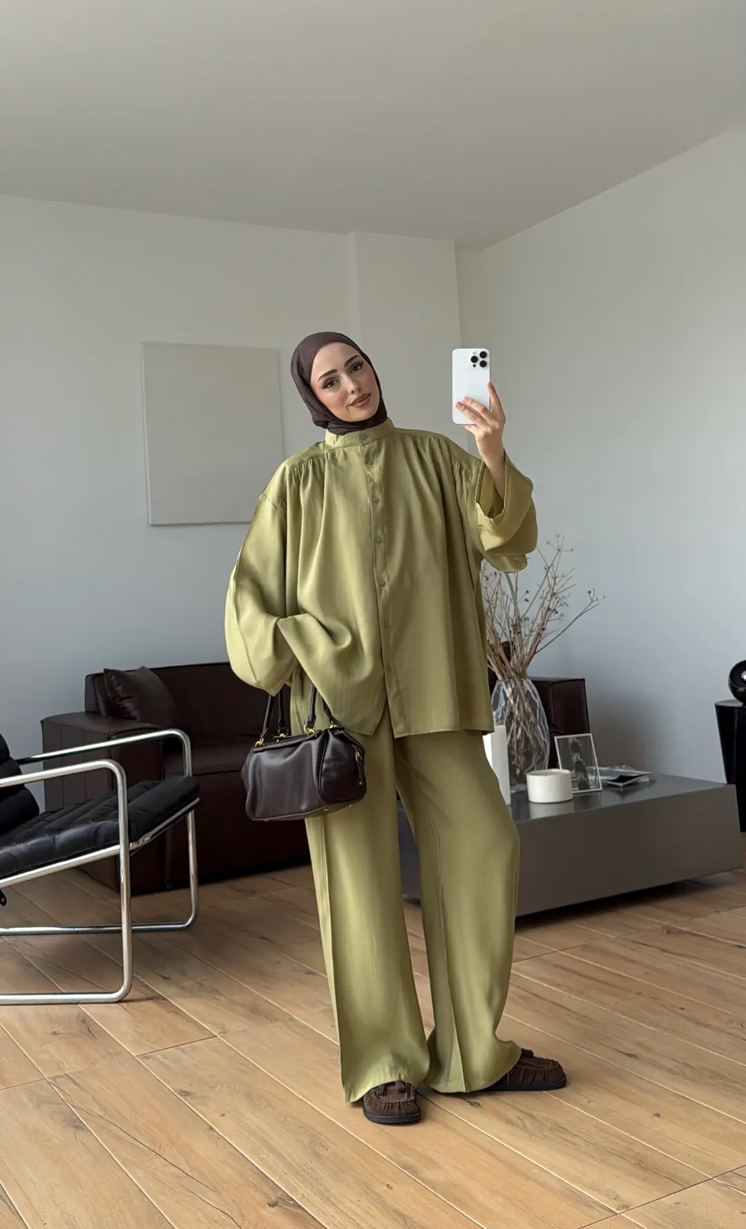 Hakim Yaka Bağcıklı Takım Yağ Yeşil