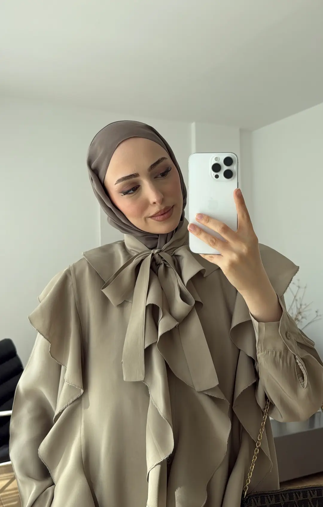Volanlı Bağcıklı Gömlek Haki