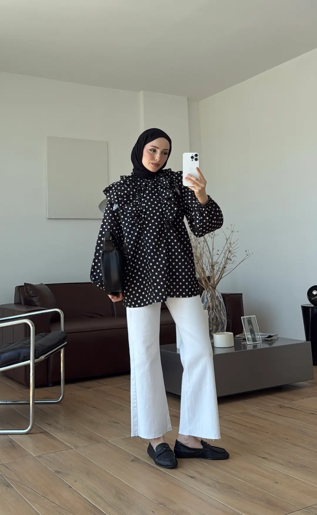 Kolları Lastikli Puantiyeli Gömlek Siyah