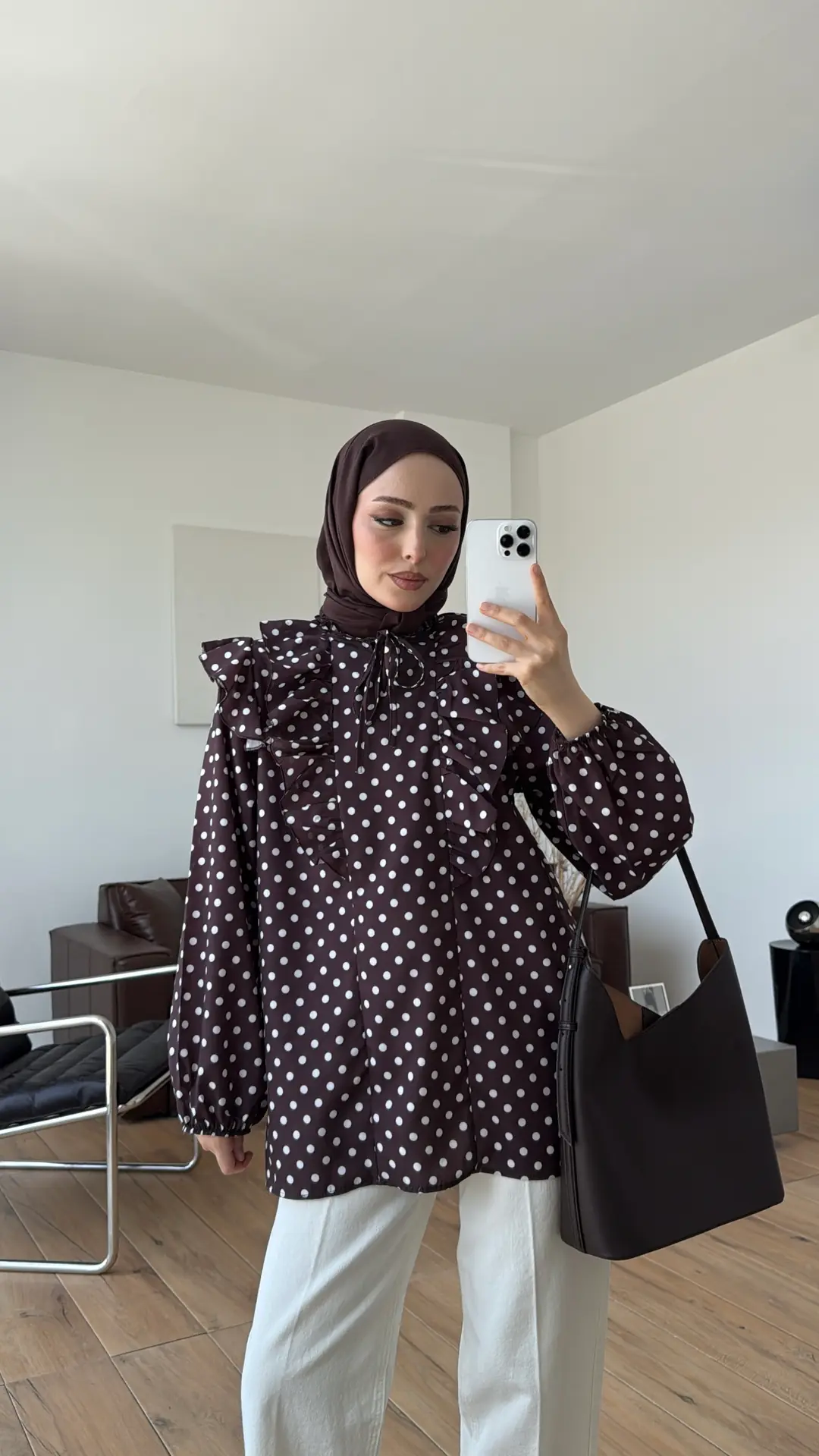 Kolları Lastikli Puantiyeli Gömlek Kahve