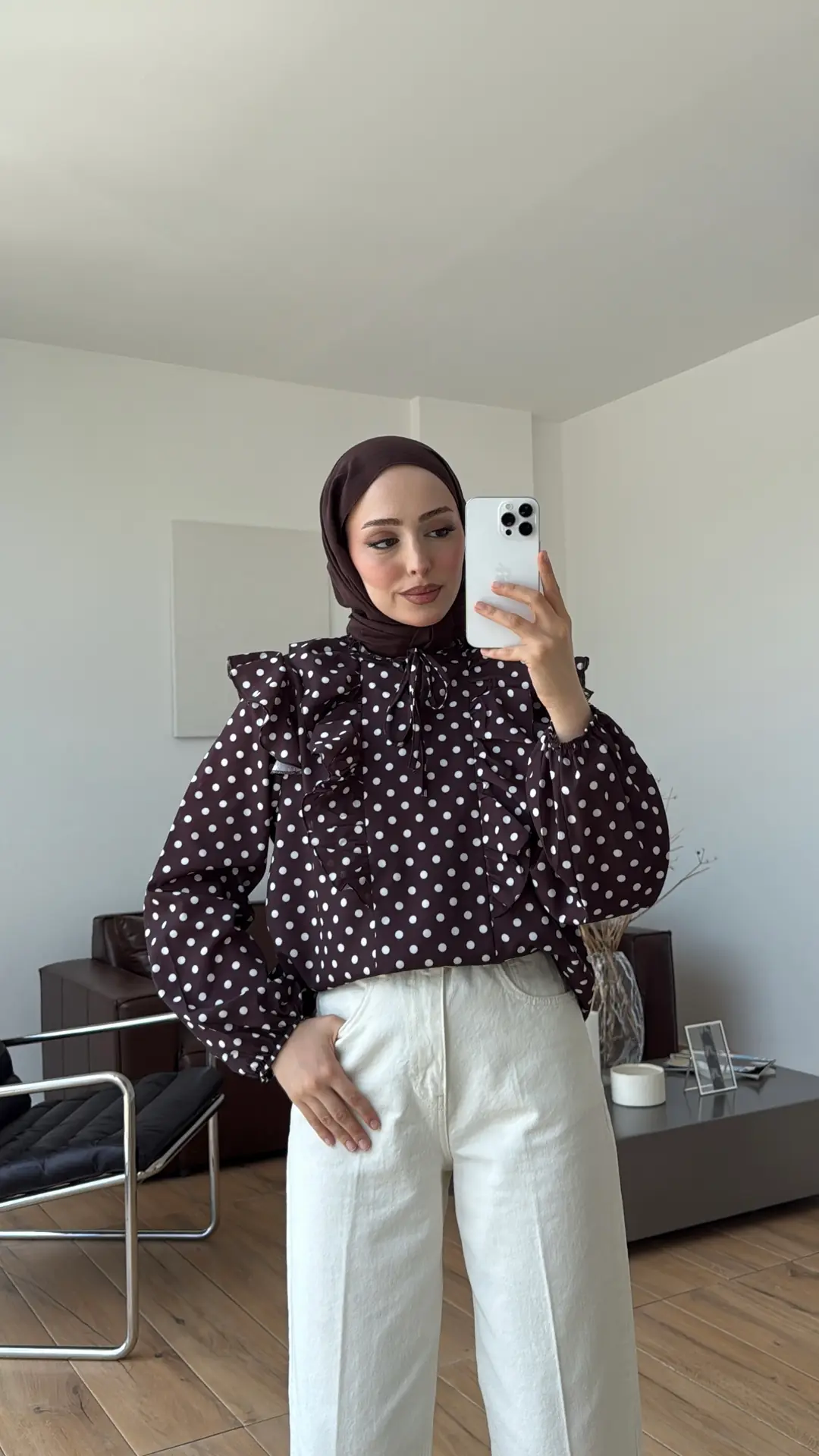 Kolları Lastikli Puantiyeli Gömlek Kahve