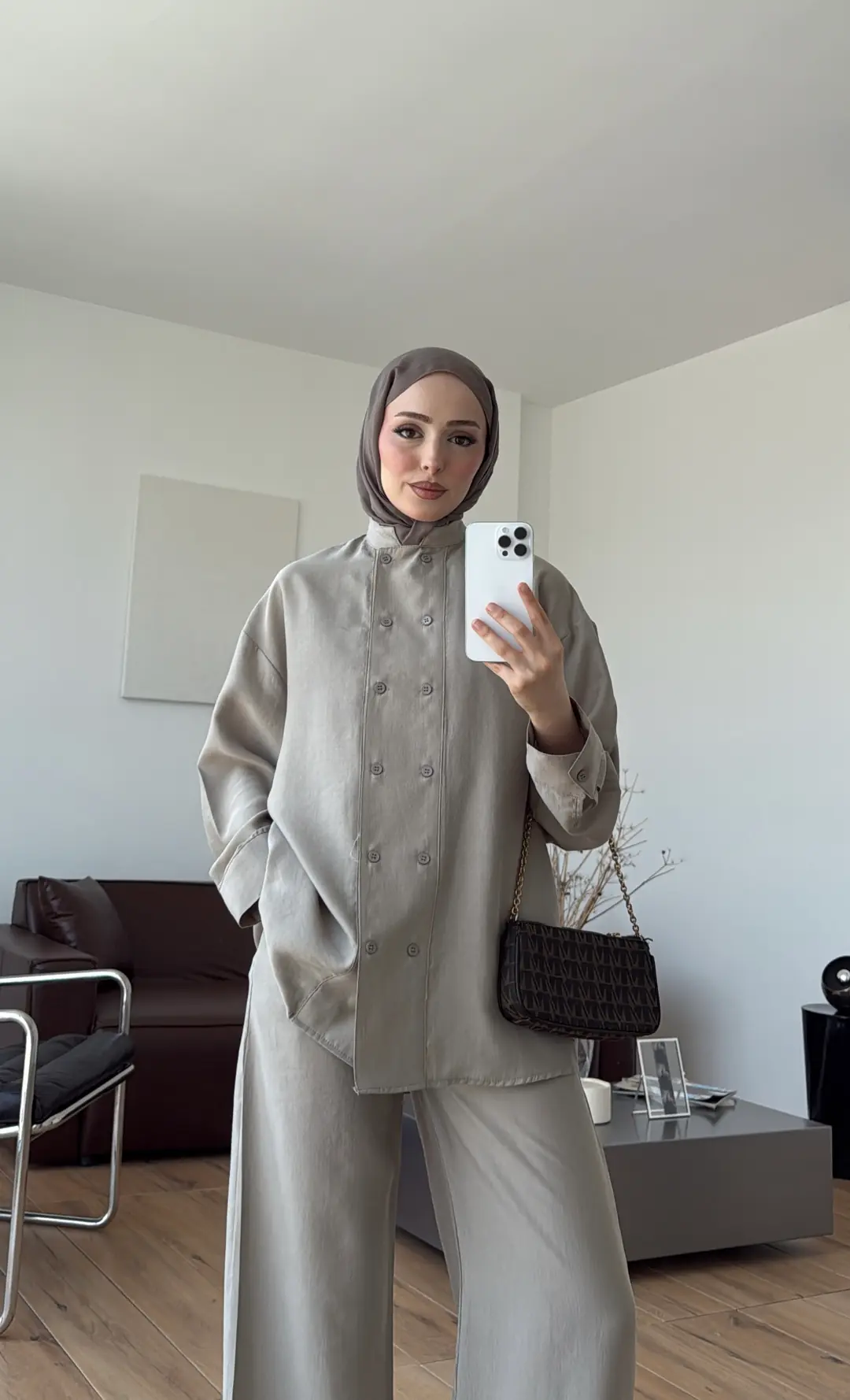 Kruvaze Detay Takım Bej