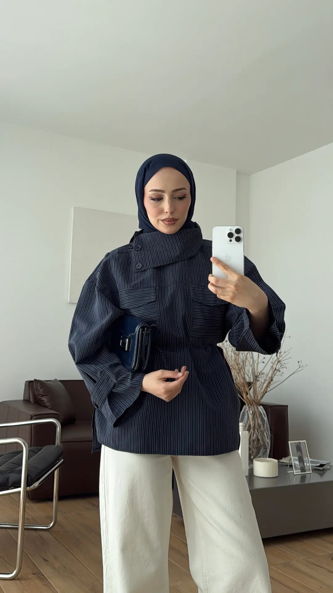 Yakası Düğme Detaylı Çizgili Gömlek Lacivert