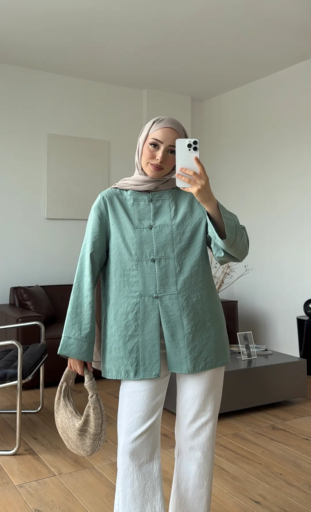Süslü Düğmeli Bluz Mint