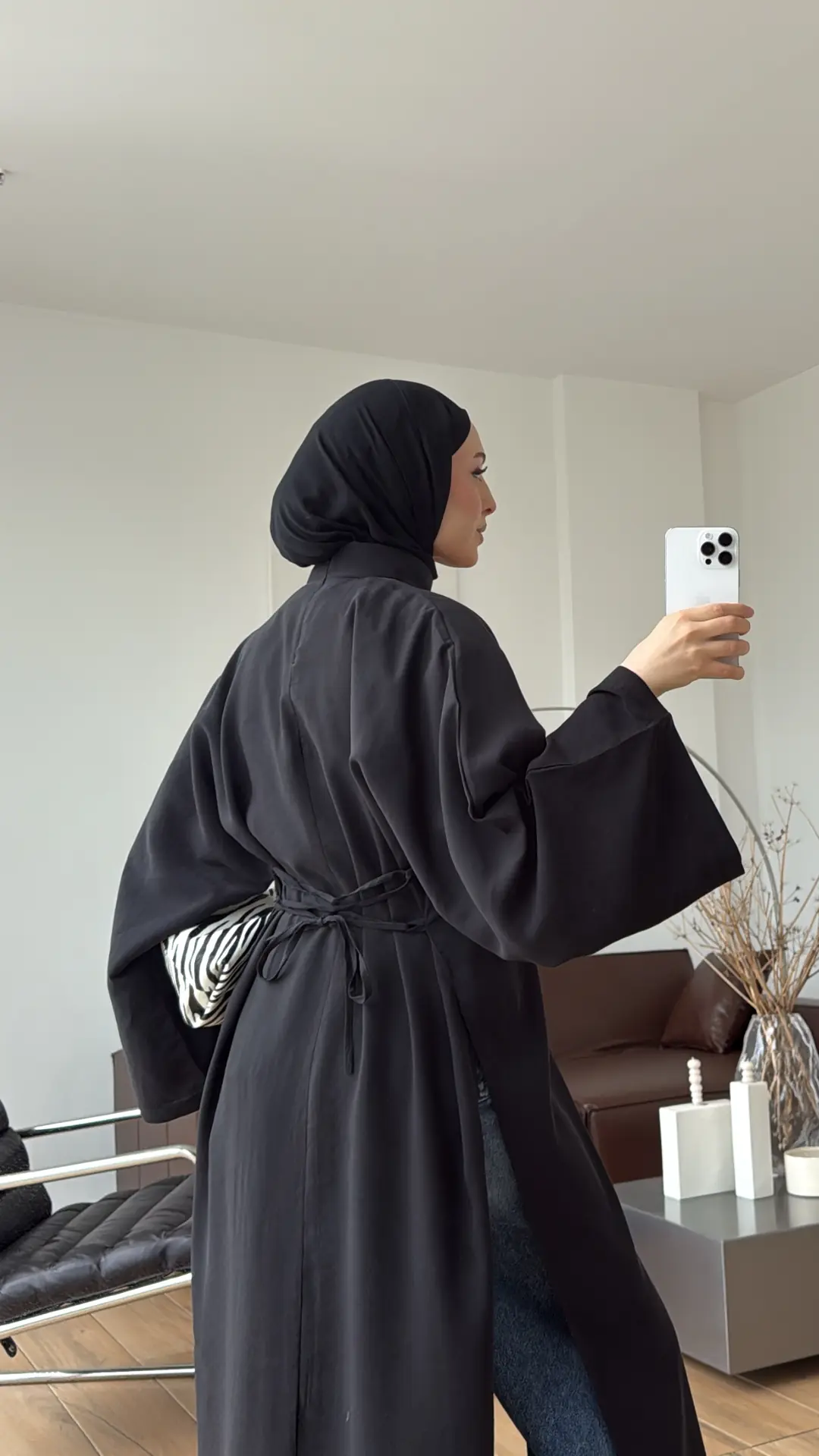 Yırtmaç Detaylı Tunik Siyah