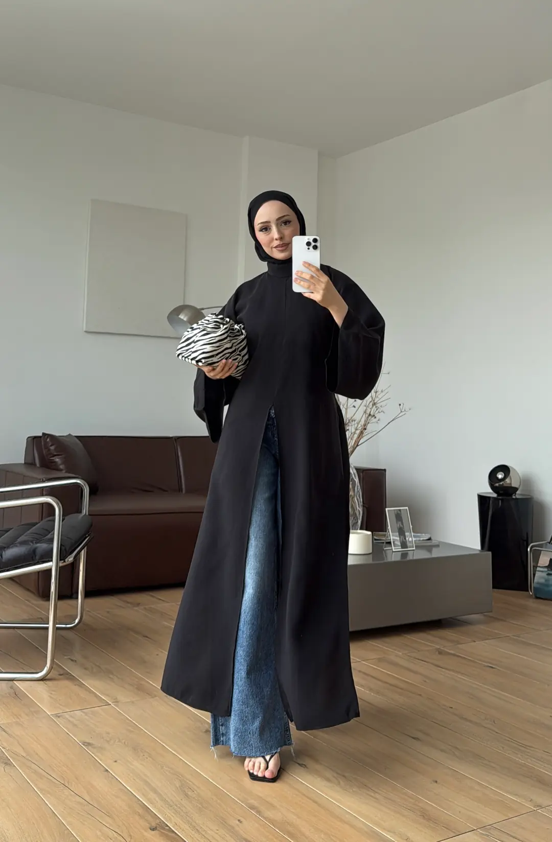 Yırtmaç Detaylı Tunik Siyah