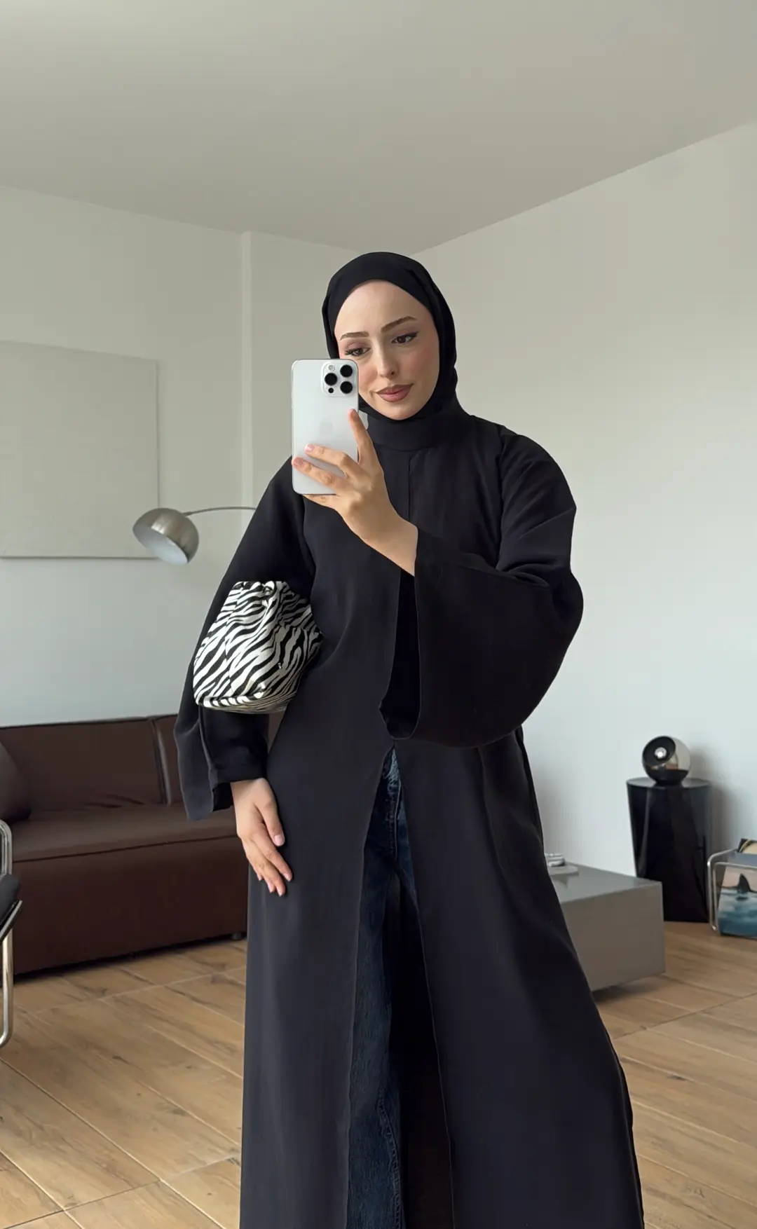 Yırtmaç Detaylı Tunik Siyah