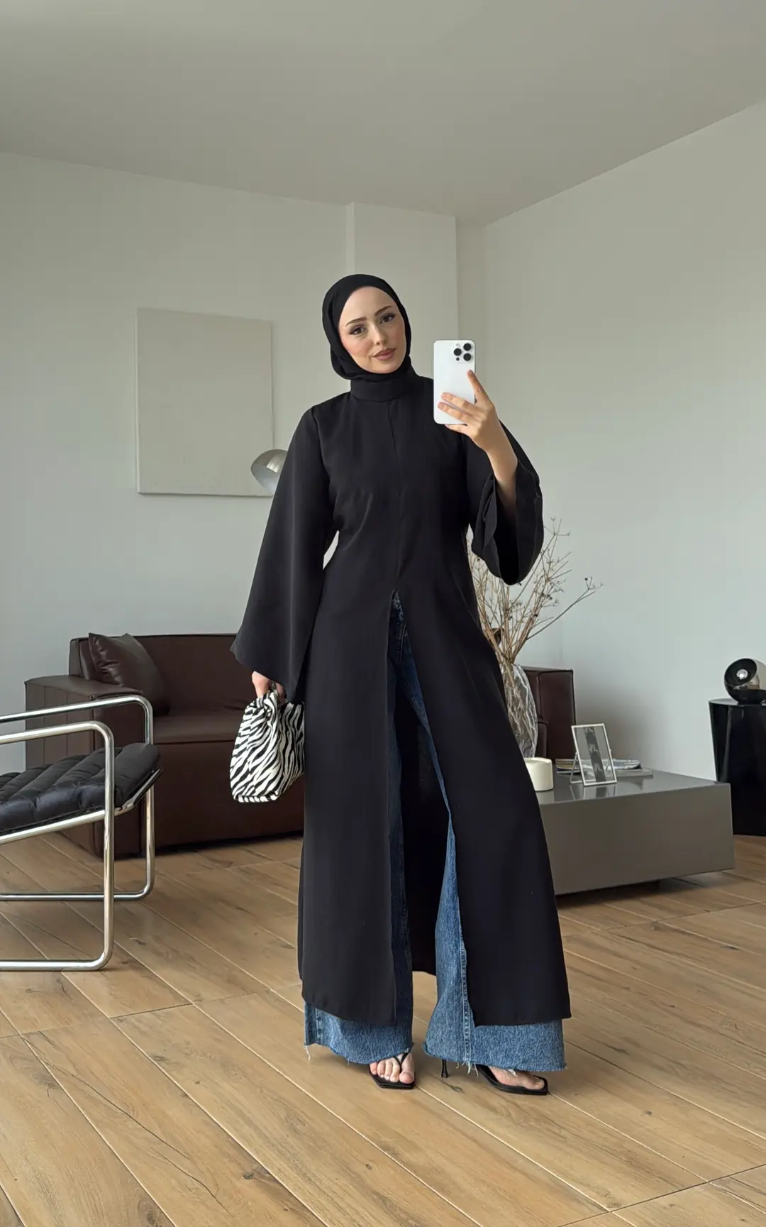 Yırtmaç Detaylı Tunik Siyah