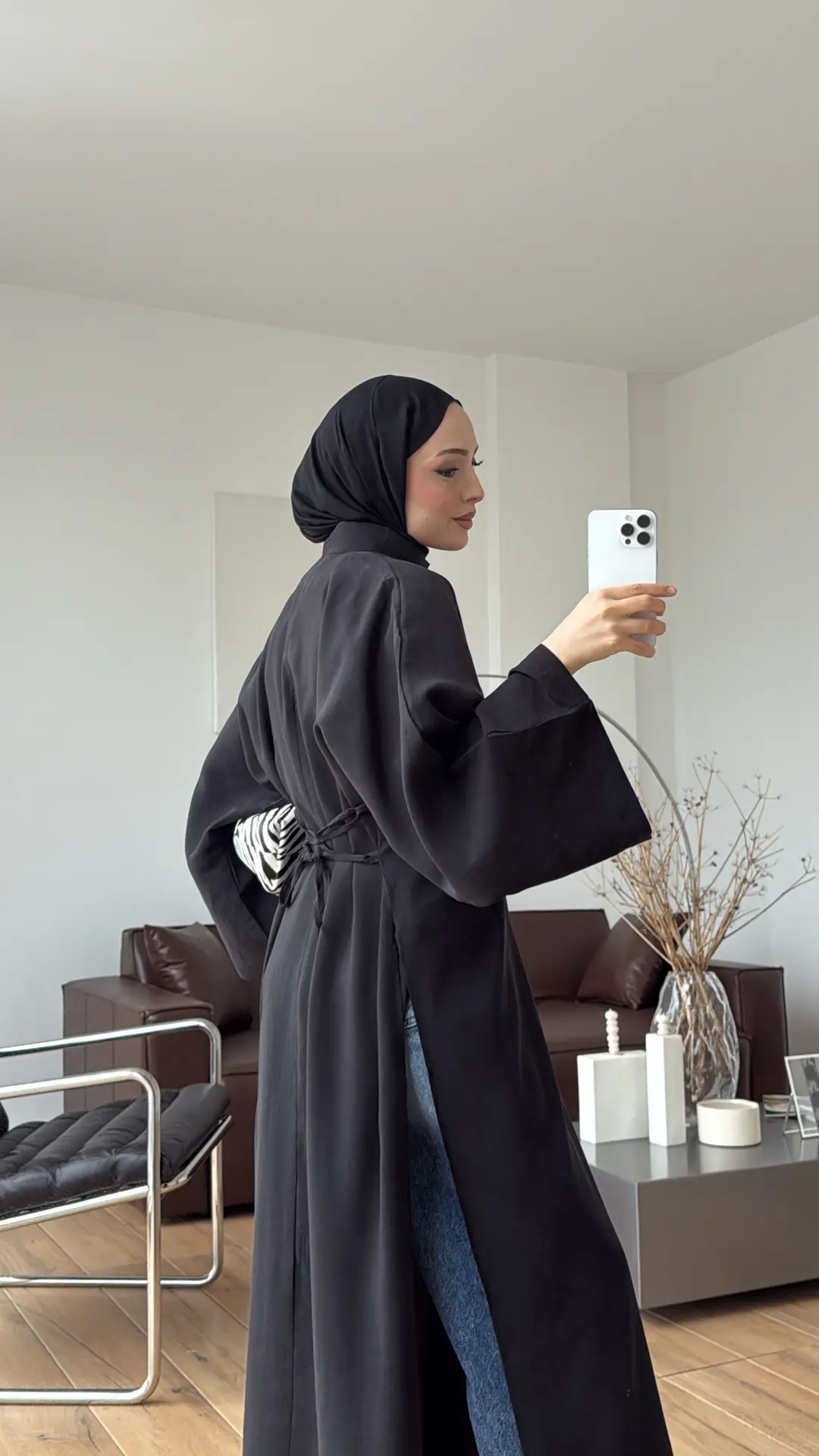 Yırtmaç Detaylı Tunik Siyah