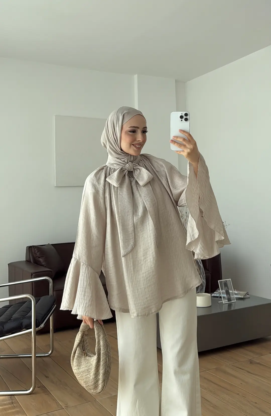 Kolları Volanlı Gömlek Taş