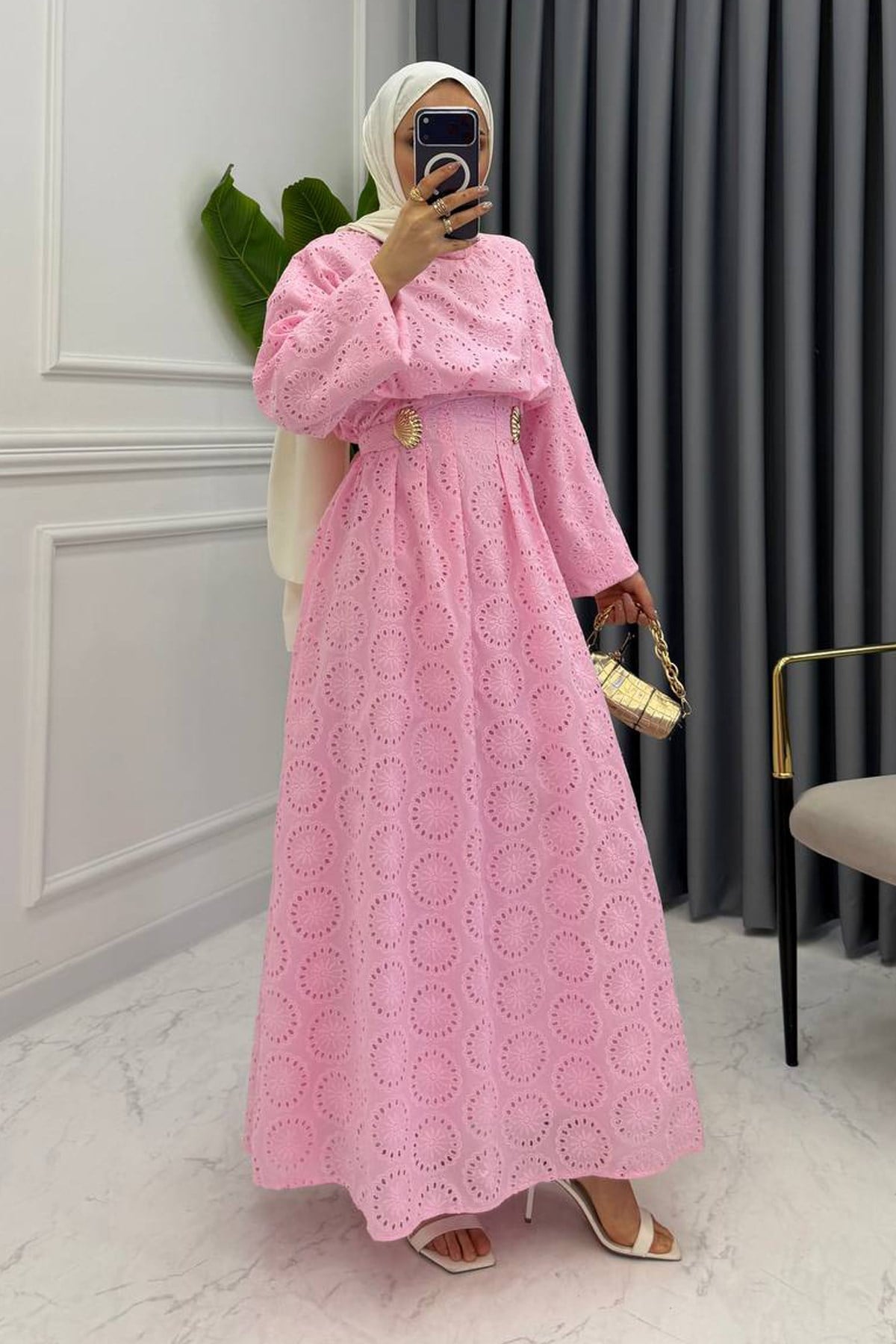 DENİZ KABUKLU KUŞAKLI ELBİSE PEMBE