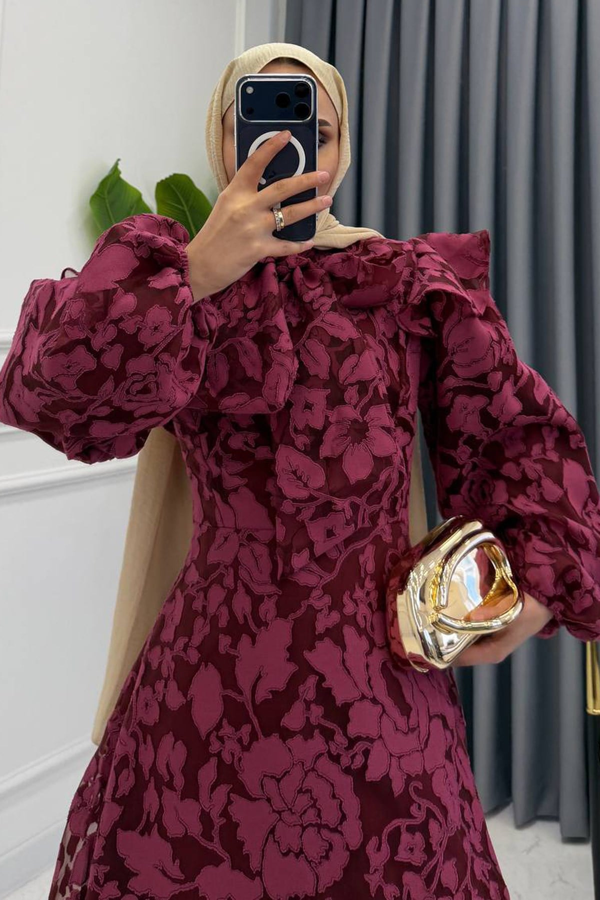 YAKASI FULAR DETAY ELBİSE BORDO