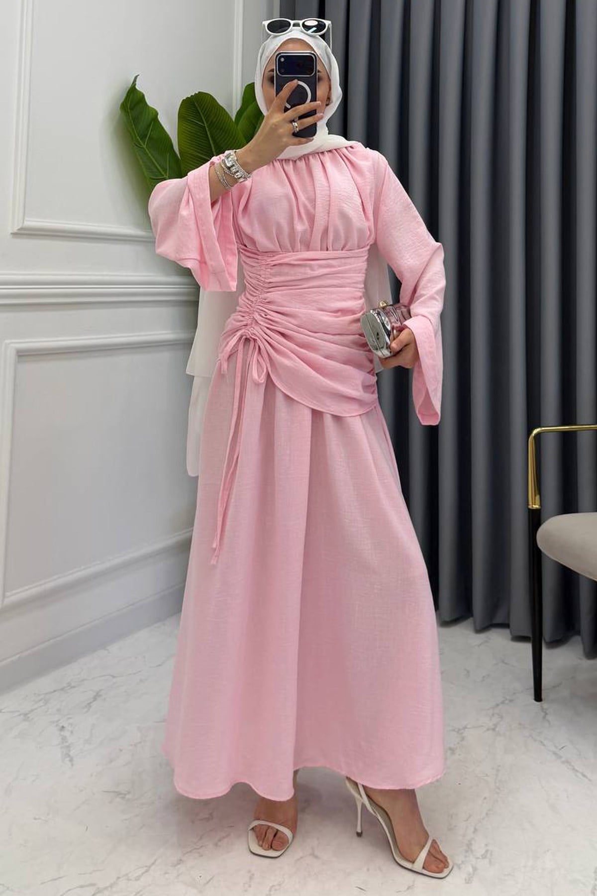 YANDAN BÜZGÜLÜ ELBİSE PEMBE